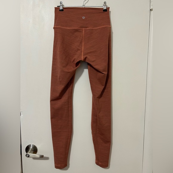Lululemon HR Wunder Under 28” - Picture 2 of 2